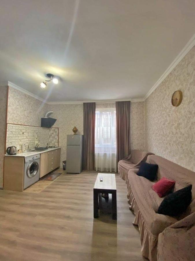 Achela's Guesthouse Borjomi Eksteriør billede